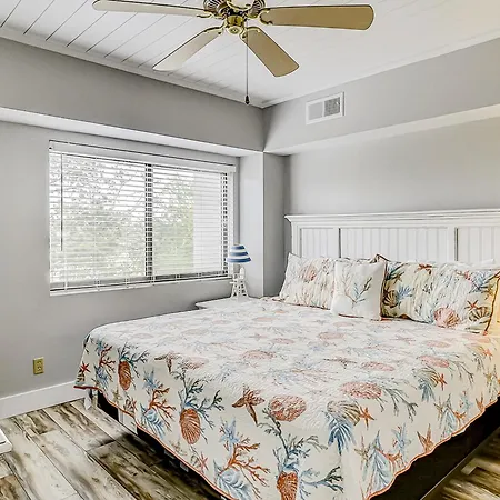 Forest Beach Villas 405